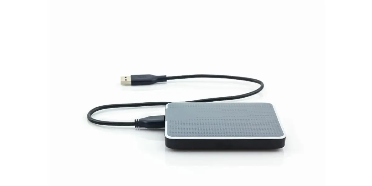 AdobeStock_116756640 External hard drive for backup white background