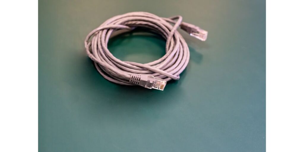 What Happens if an Cable Is Too Long? (Answered!) WhatsaByte