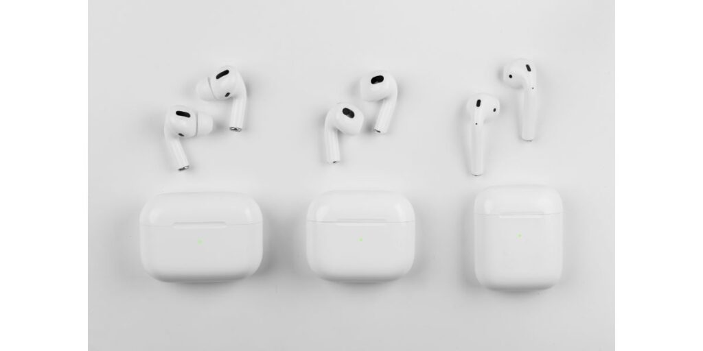 why-are-my-airpods-making-static-noise-6-causes-fixes-whatsabyte