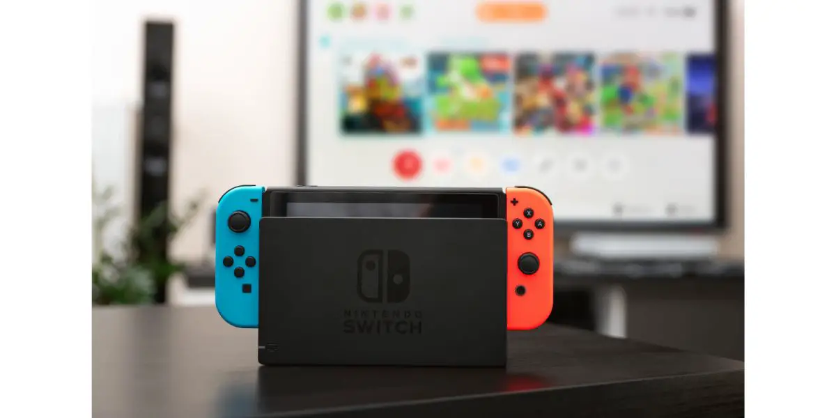 AdobeStock_480816050_Editorial_Use_Only Nintendo Switch - popular mobile console