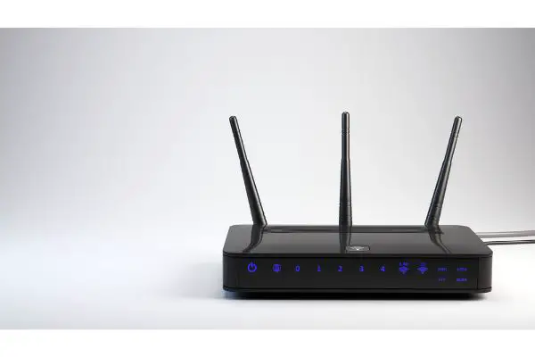 Depositphotos_109960018_S Wi-Fi wireless router - 3d render