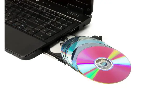 Depositphotos_11649307_S CD DVD optical drive open cd-rom