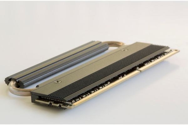 Depositphotos_260811684_S RAM (random access memory) with a black heat sink