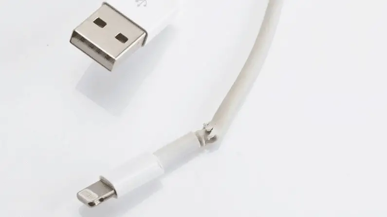Apple Lightning Cable Frayed