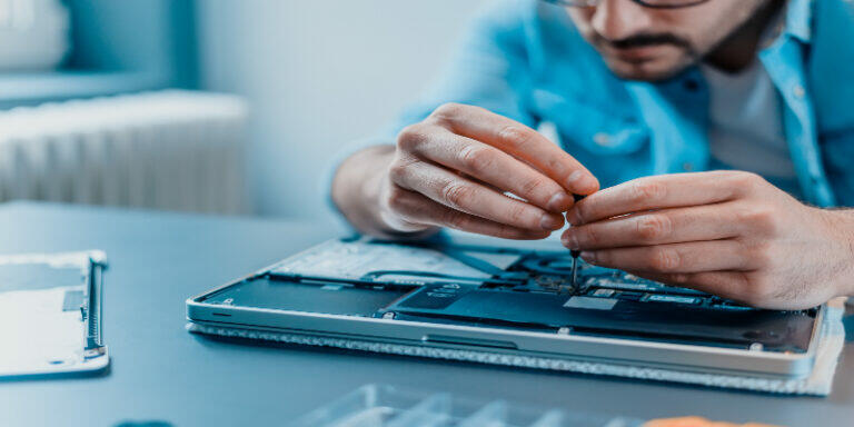 How To Remove The Battery From HP Laptop Simple Guide WhatsaByte